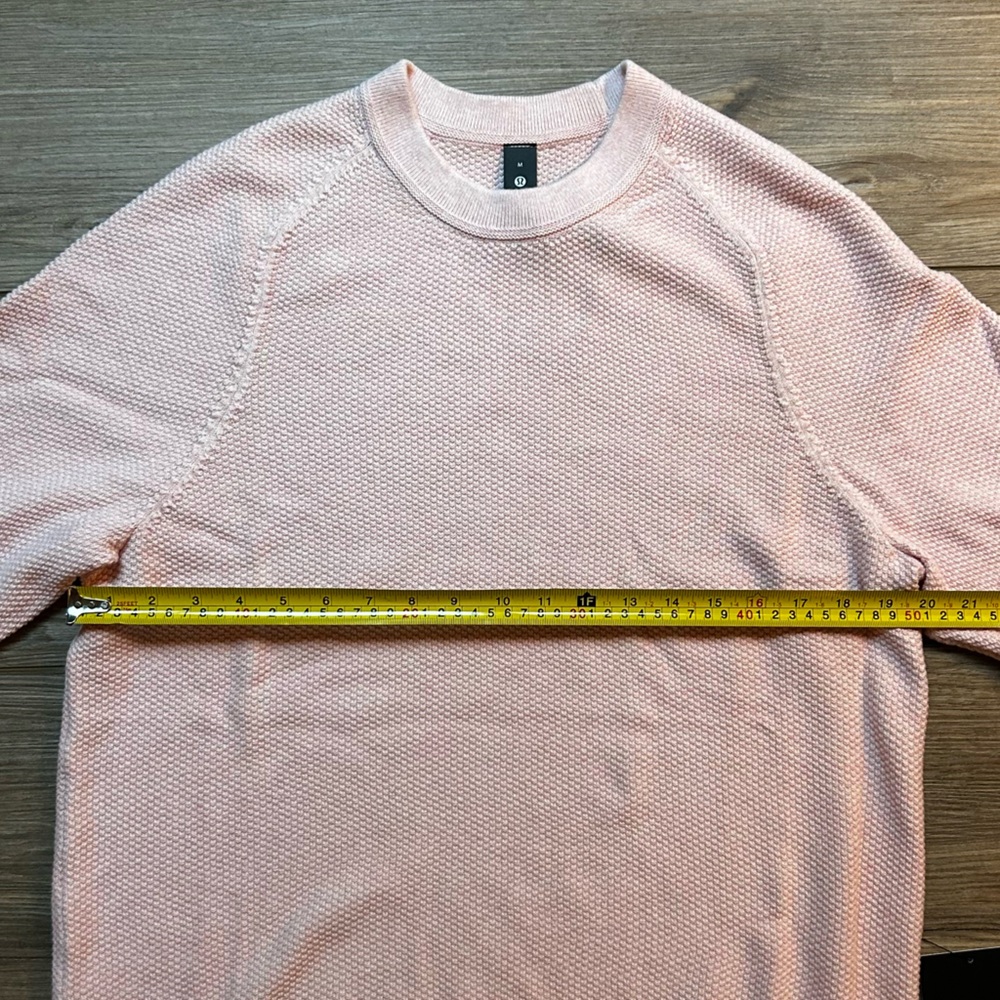 SOLD Lululemon | Textured Knit Crewneck Sweater in Light Pink (Medium) - Picture 9 of 16